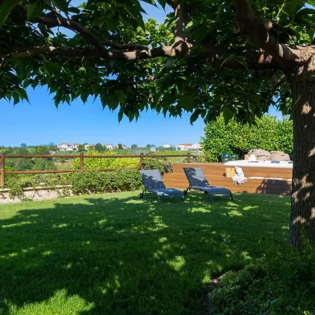 Carulli - Yourplace Abruzzo * Villa Caldari